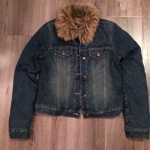 Woman’s Abercrombie & Fitch Denim Jean Jacket